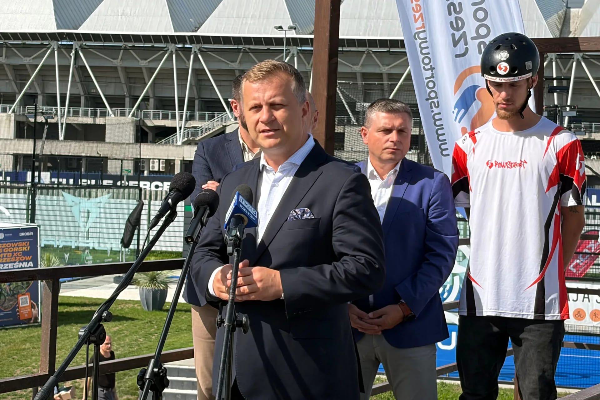 Marcin Deręgowski na sportowej konferencji prasowej