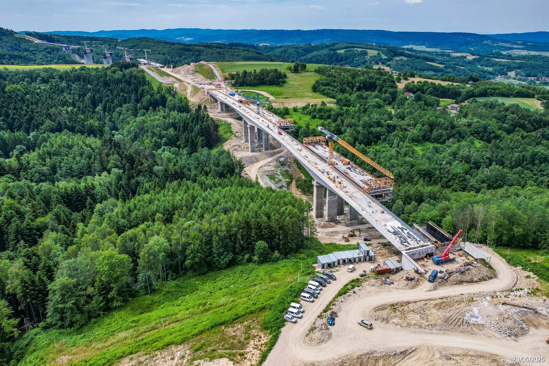 Budowa estakady na podkarpackim odcuinku S19