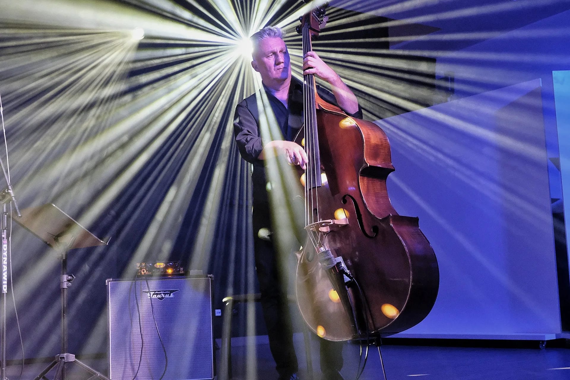 Piotr Lemańczyk podczas koncertu Gilad Atzman Trio