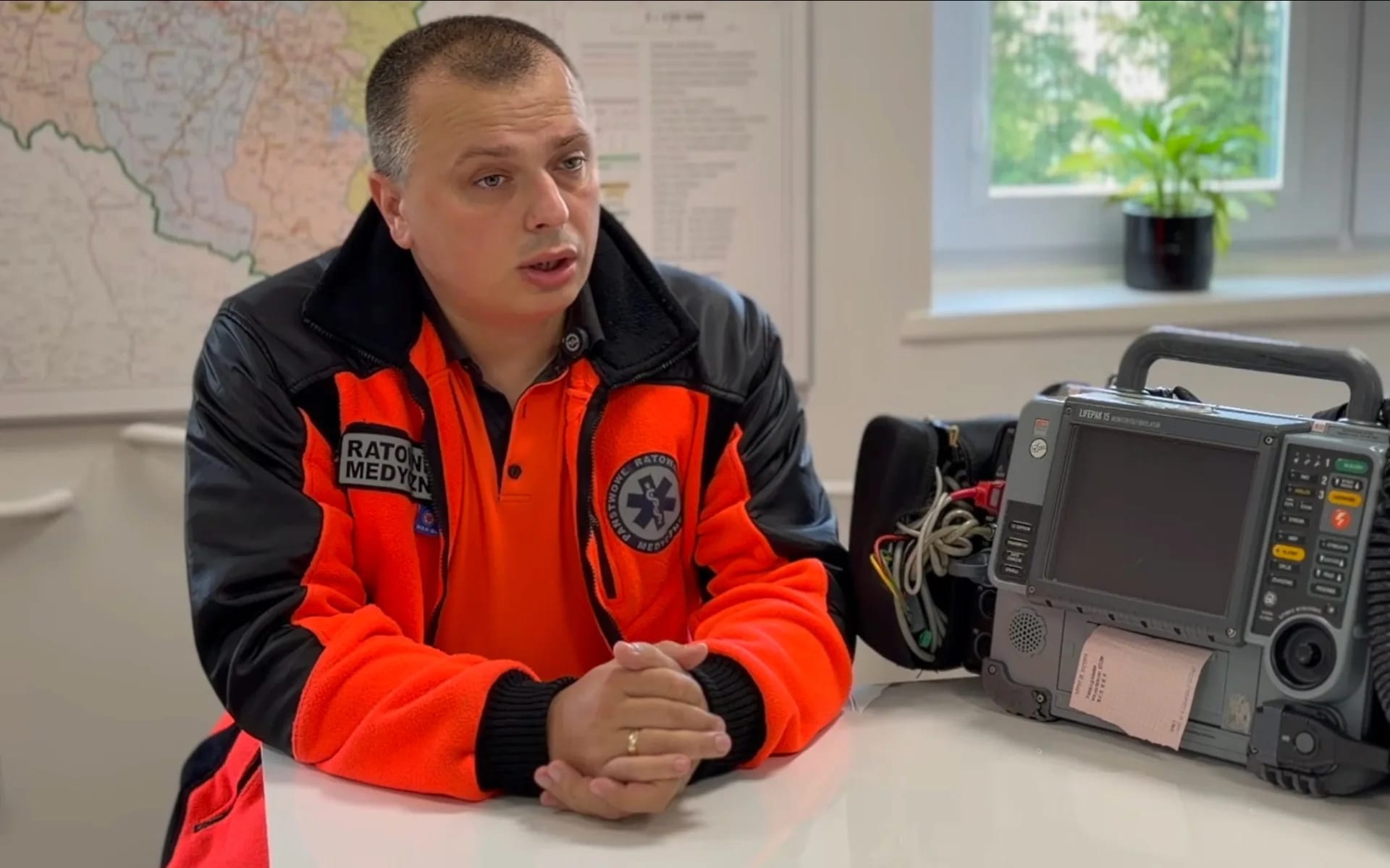 Marcin Warchoł, ratownik medyczny