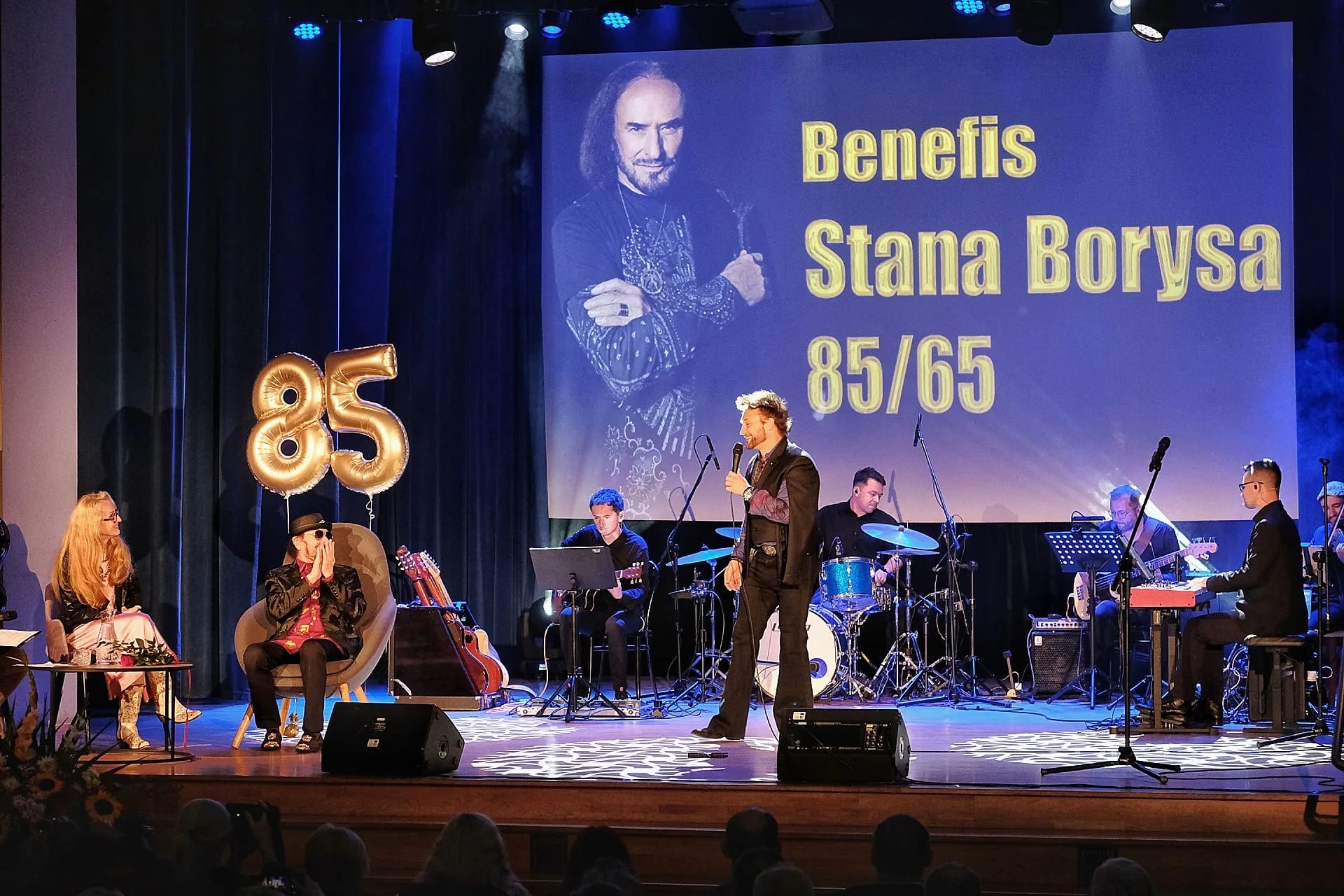 Piosenki Stana Borysa zaprezentował Grzegorz Wilk.