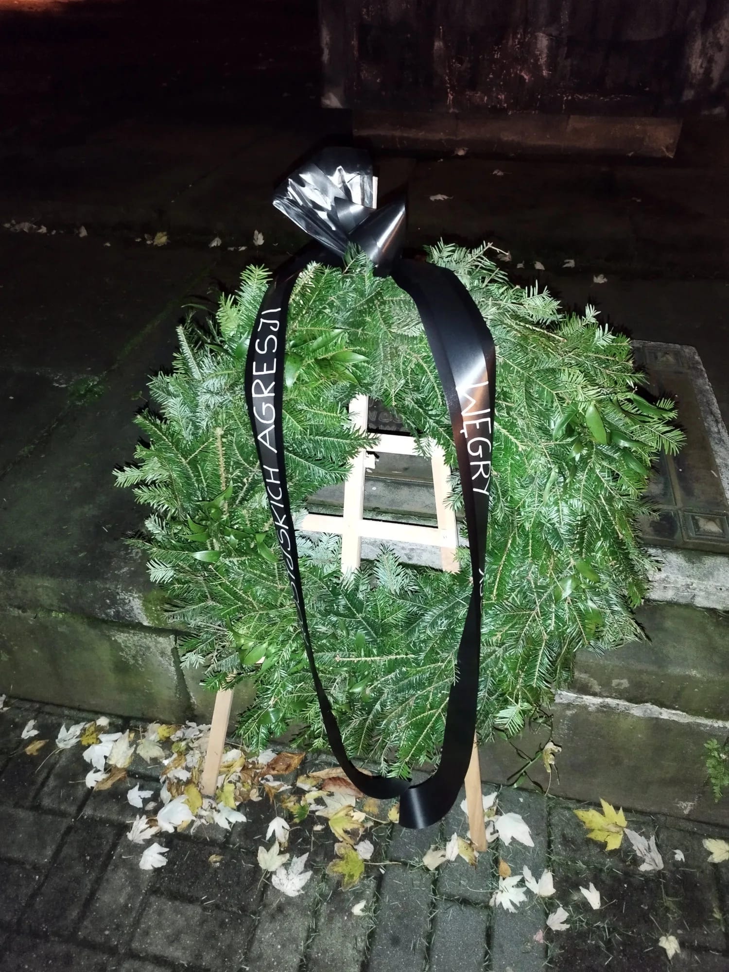 Wieniec pod Pomnikiem Wdzięczności Armii Czerwonej