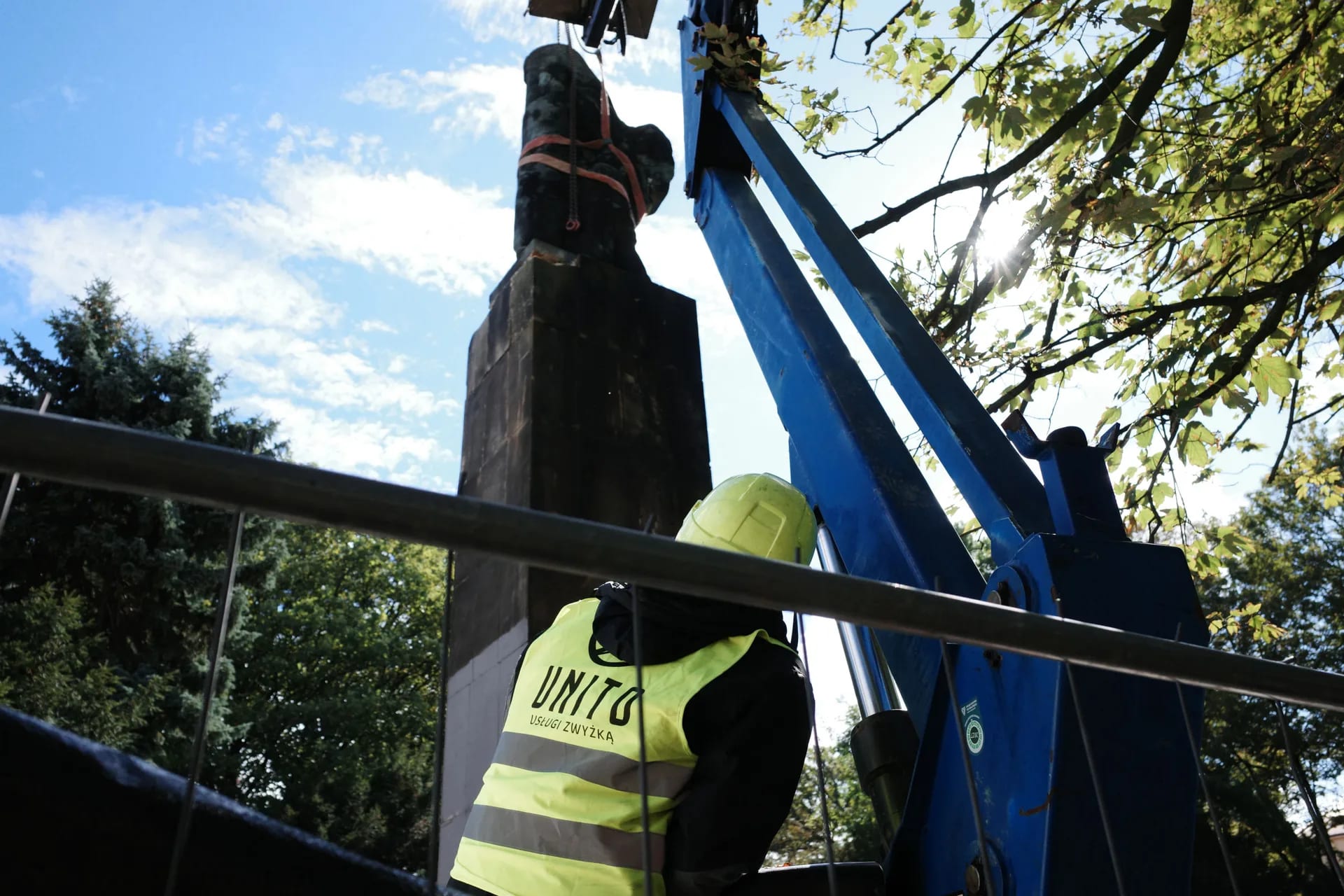 Pomnik Wddzięczności Armii Czerwonej znika z Rzeszowa | Fot. Grzegorz Król