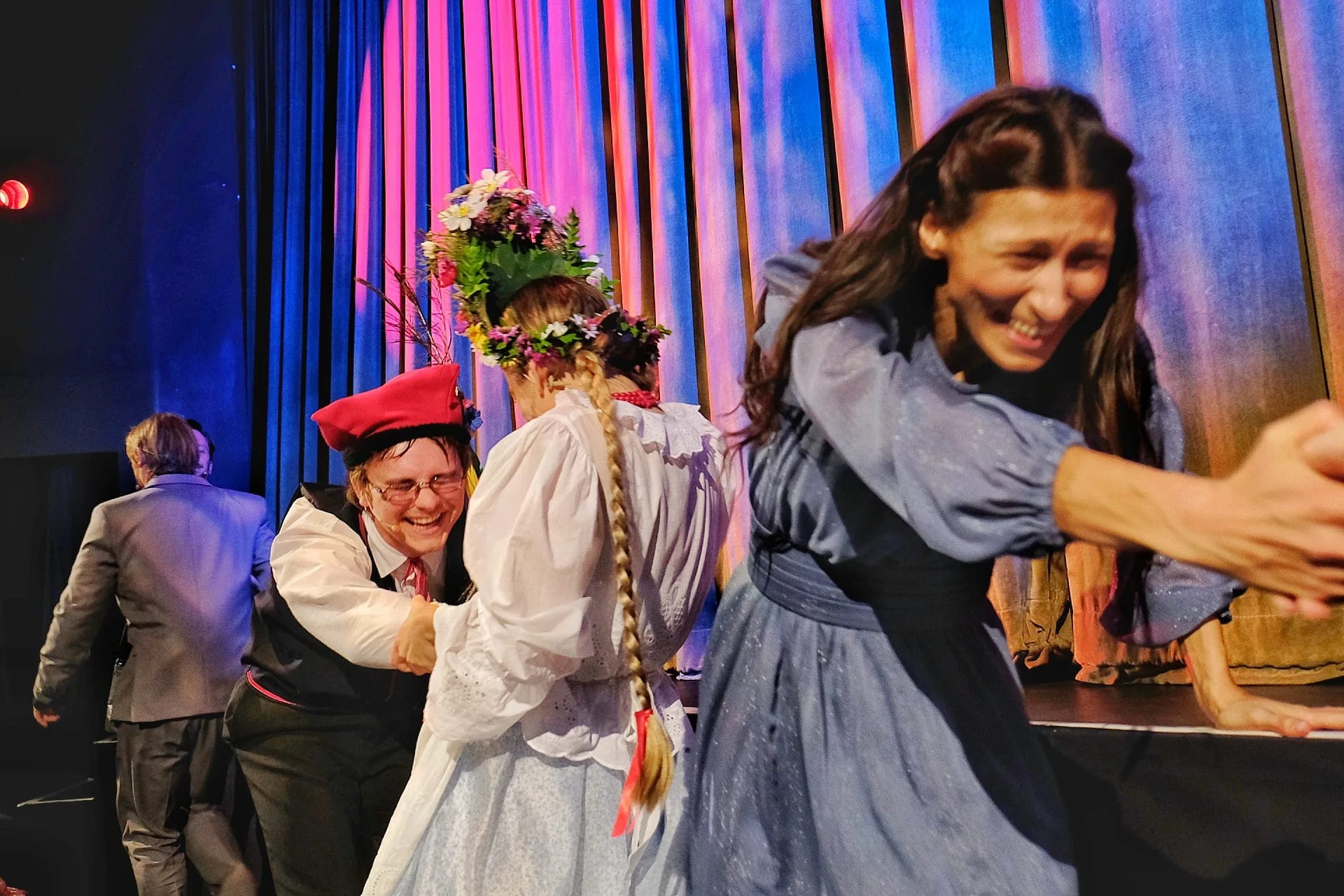 Premiera „Wesela” Stanisława Wyspiańskiego na 70-lecie Teatru Maska. | Fot. Wit Hadło