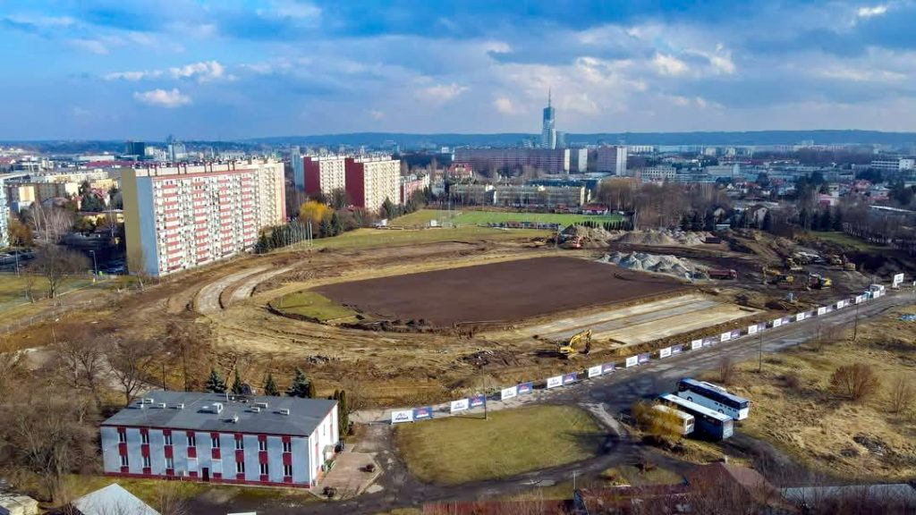 Widok na wyburzony stadion przy ul. Wyspiańskiego w Rzeszowie