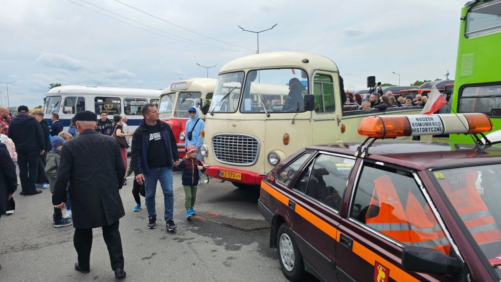 Zabytkowe autobusy w zajezdni MPK