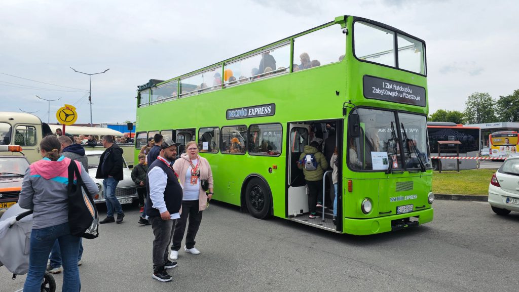 Zlot autobusów w Rzeszowie