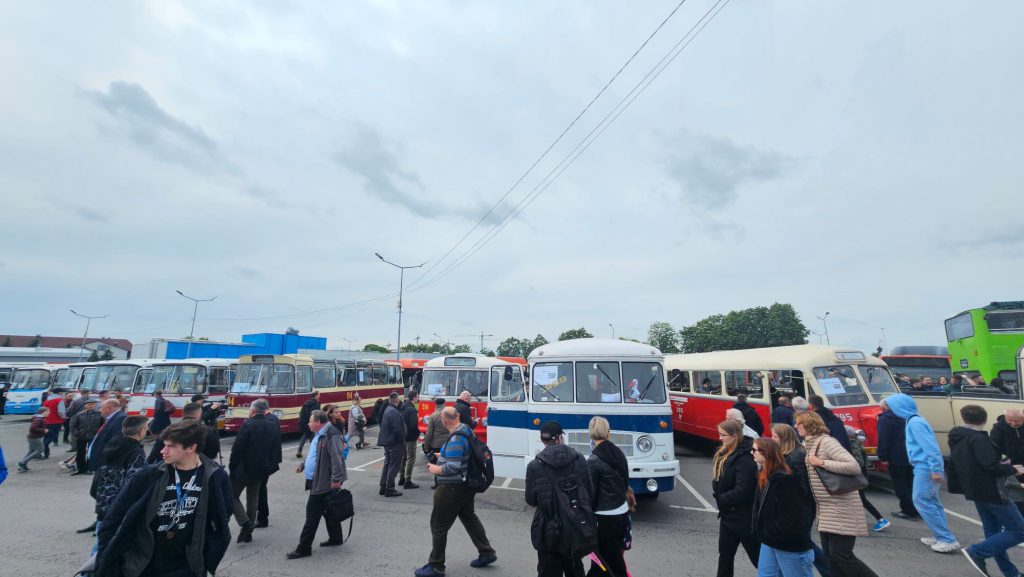 I Zlot Zabytkowych Autobusów w Rzeszowie. 