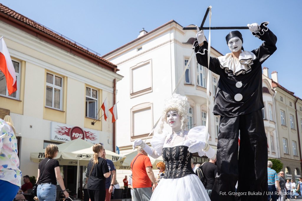 szczudlarze