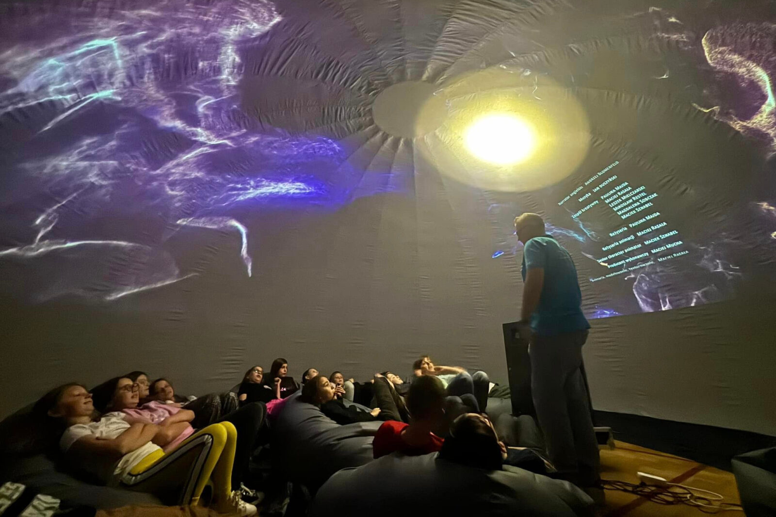 Noc Muzeów w WDK to m.in. mobilne planetarium.