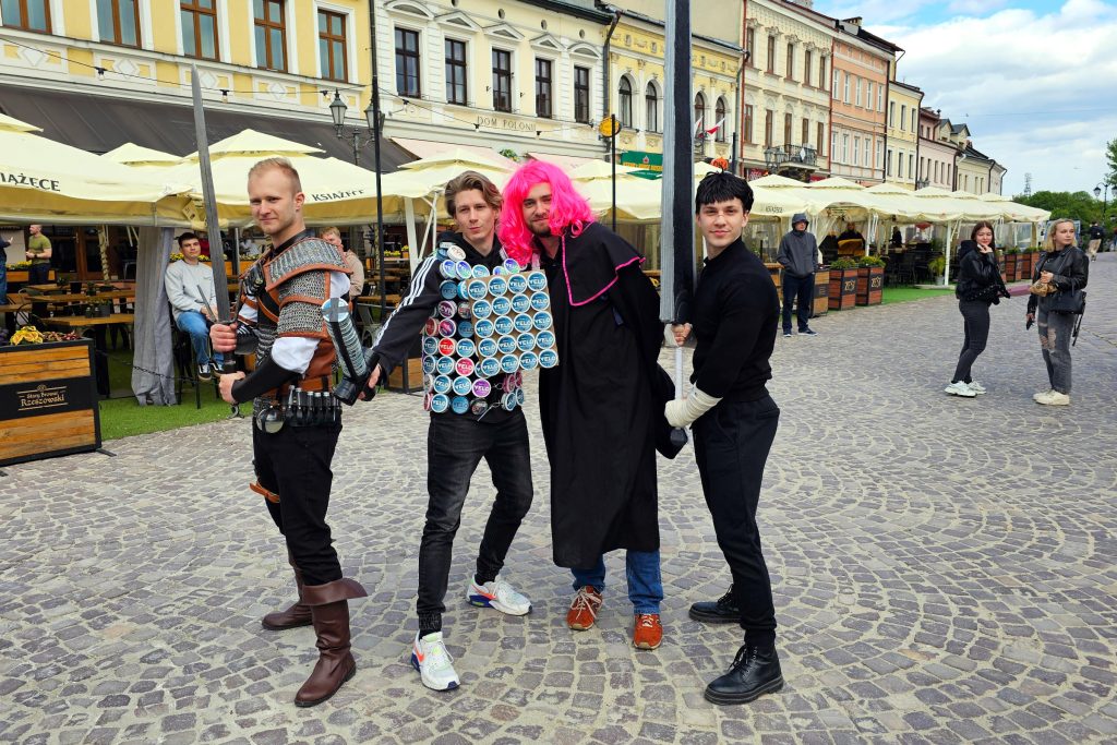 Korowód studentów na rzeszowskim rynku