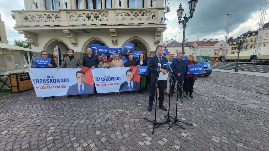 tłum ludzi