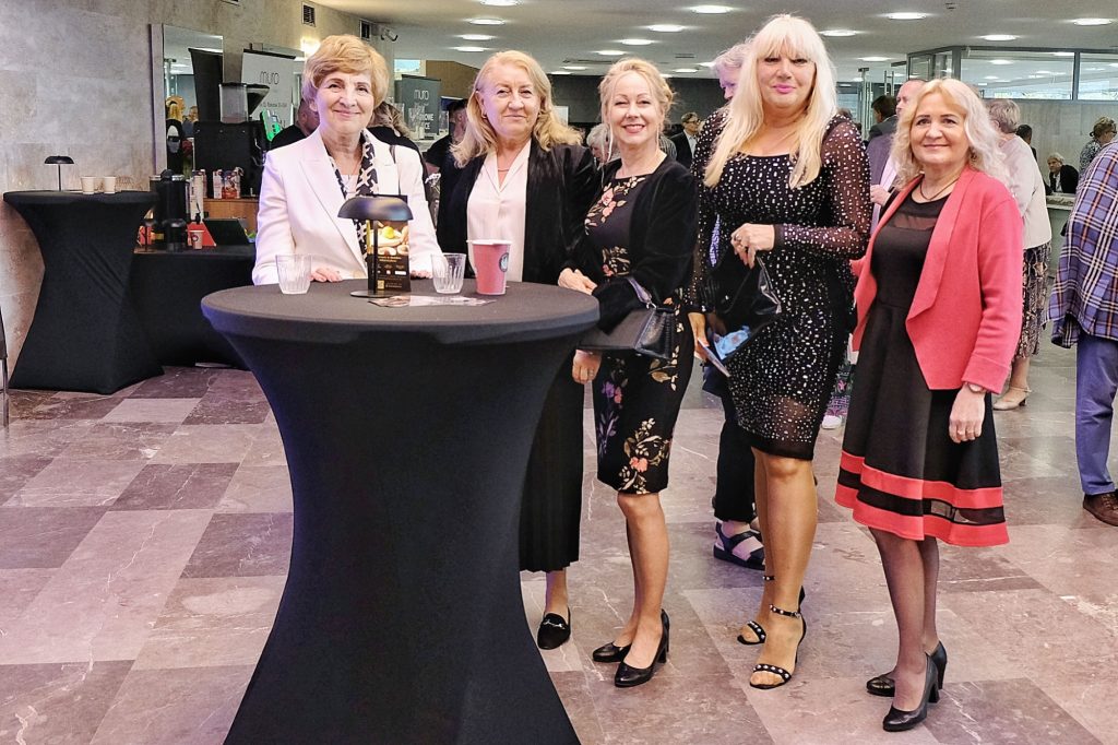 Danuta Solarz, Mariola Łabno, Grażyna Szarama i Bożena Kubska.