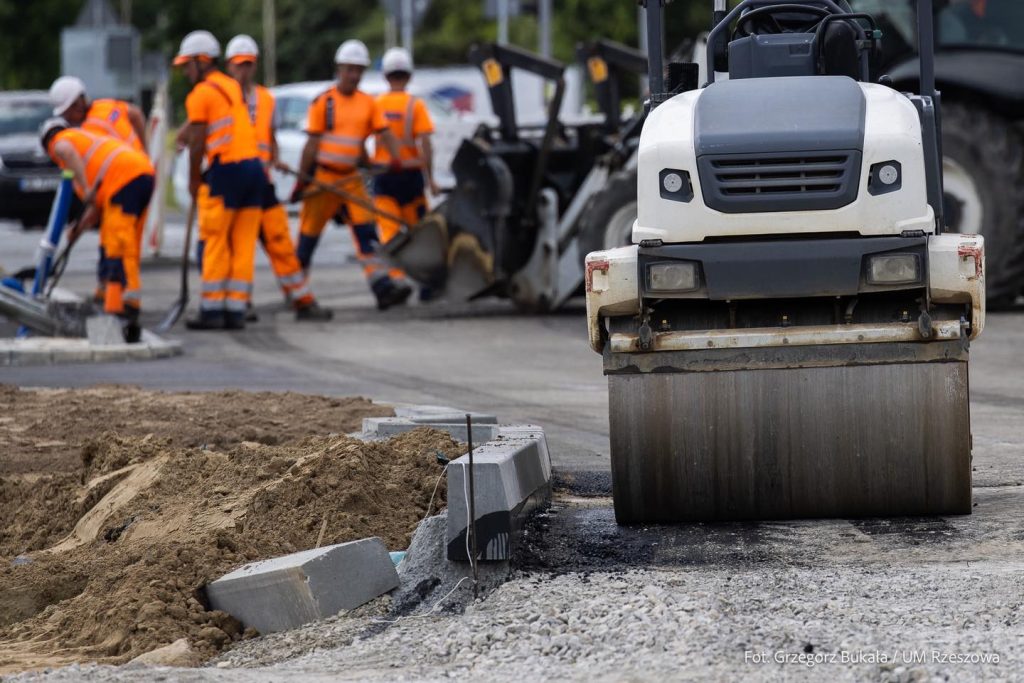 Roboty drogowe na Zalesiu