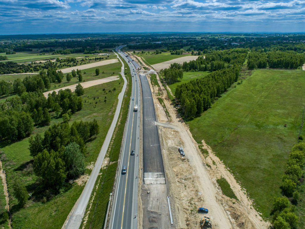 zdjęcie z lotu ptaka na trasę S19