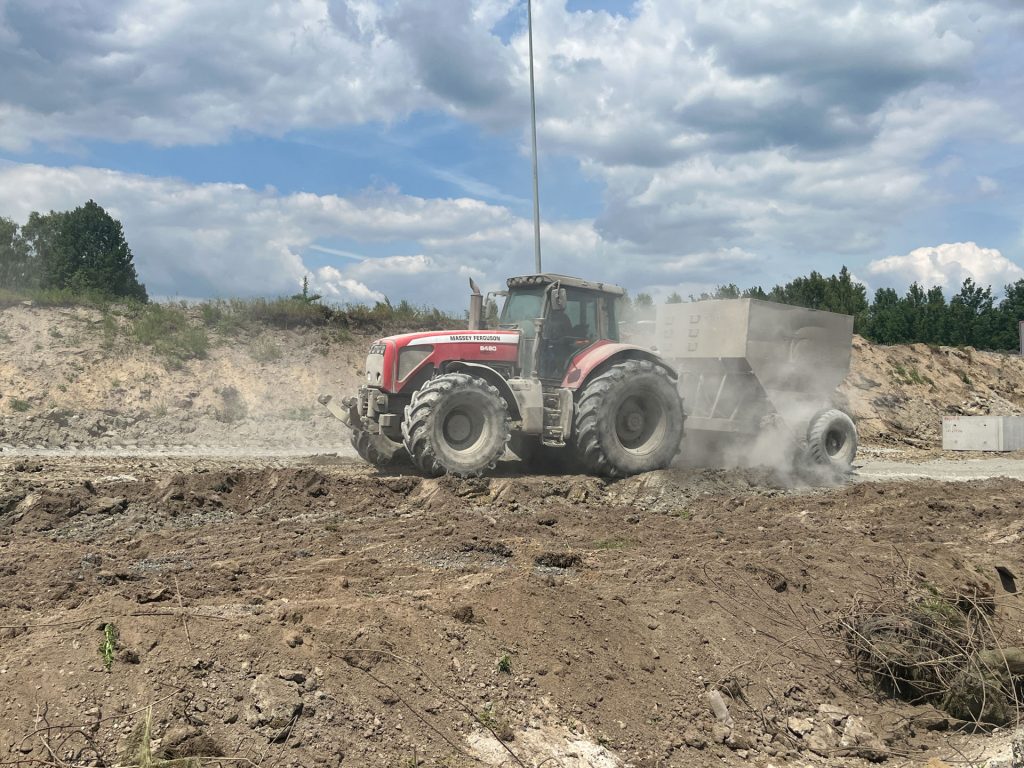 Ciężki sprzęt na budowie Via Carpatia