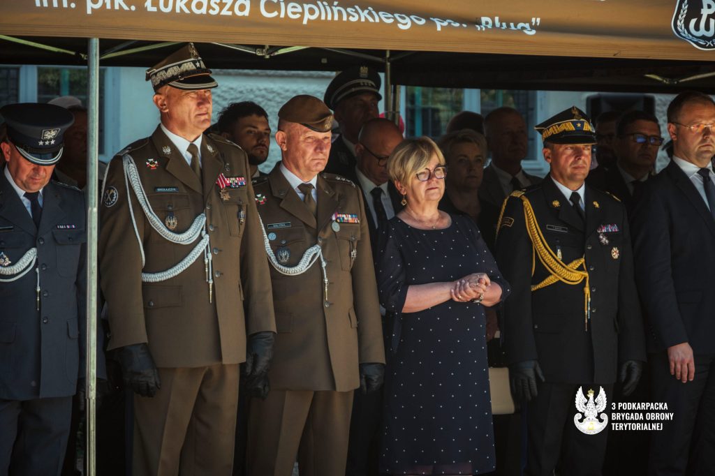 Teresa Kubas-Hul i żołnierze