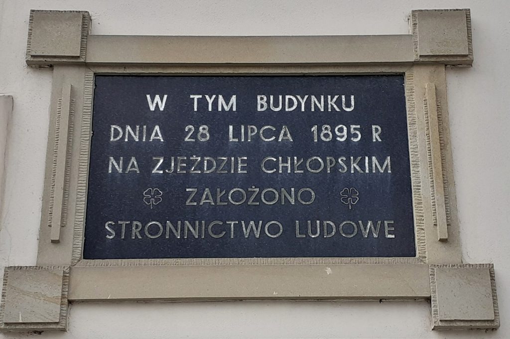 Tablica na teatrze Siemaszkowej