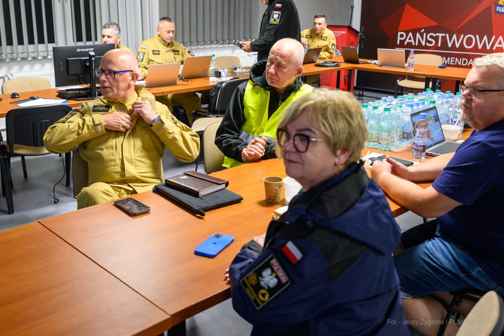 Sztab dowodzący akcją strażaków