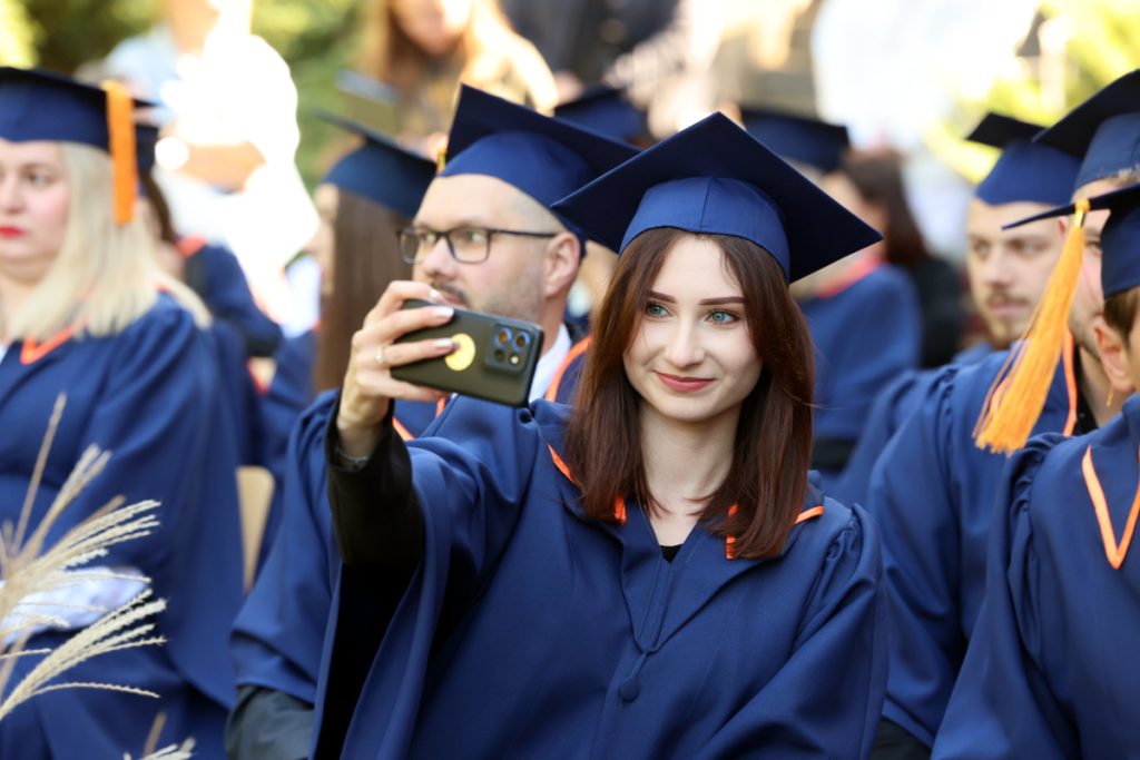 studentka robi selfie