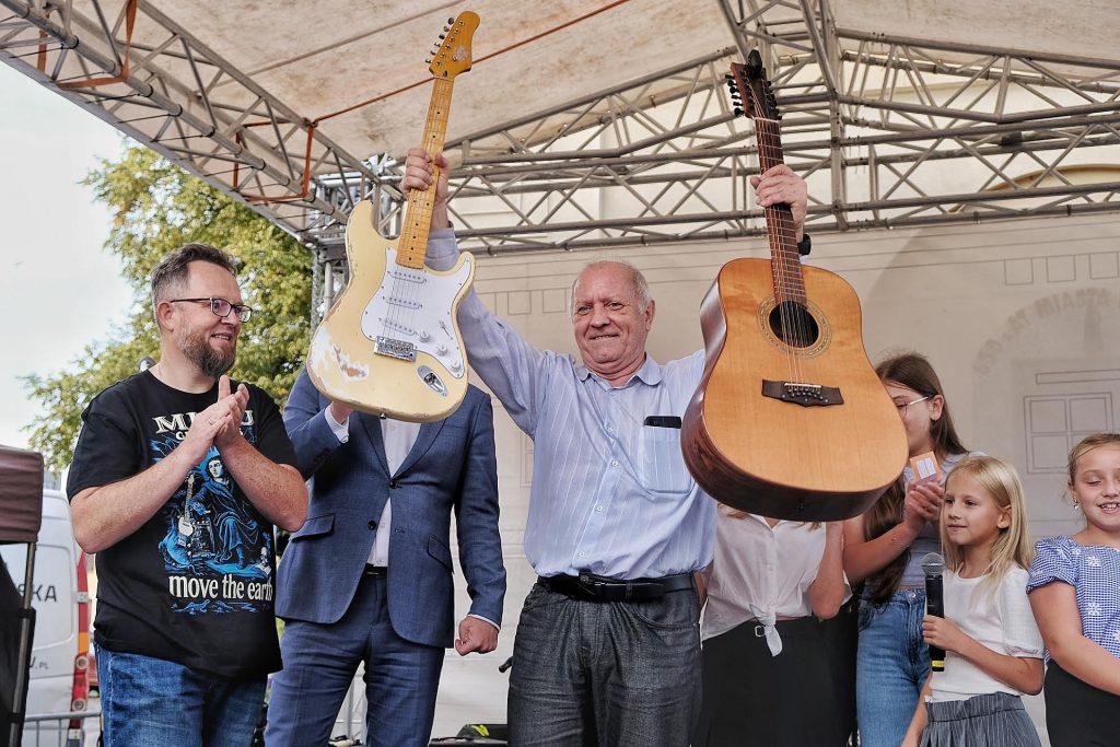 Gitara Miuu Guitars