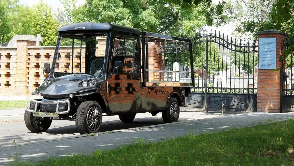 mały samochód elektryczny