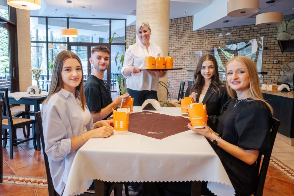 Studenci WSPiA