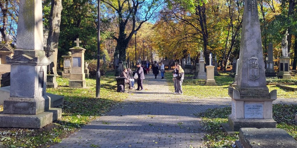 kwesta na starym cmentarzu