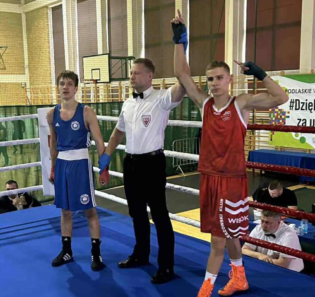 Tymoteusz Jakubowski i Maciej Tarnowski bokserzy na ringu