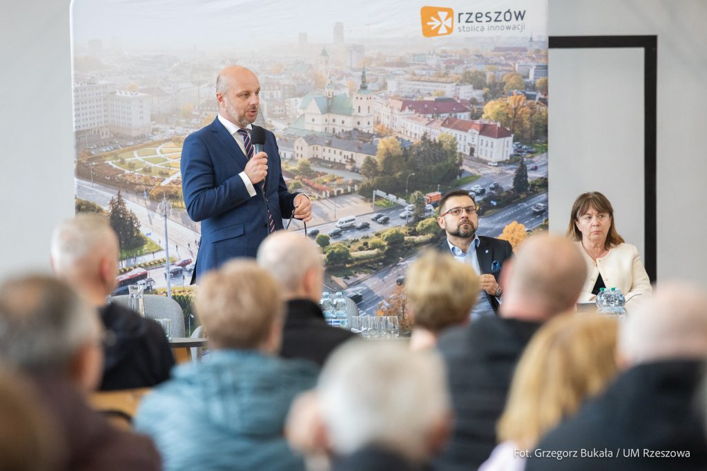 Konrad Fijołek na spotkaniu