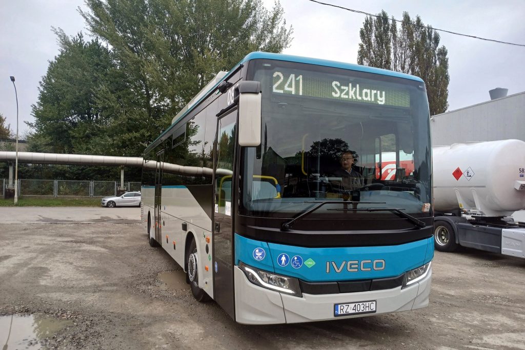 Autobus rzeszowskiego PKS