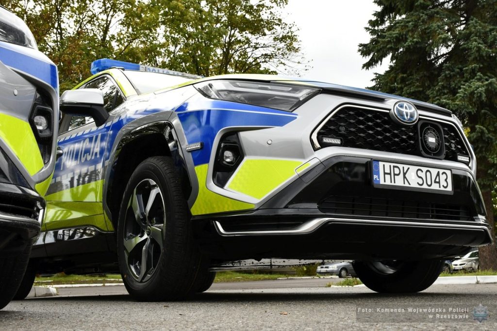 Radiowóz Toyota RAV4