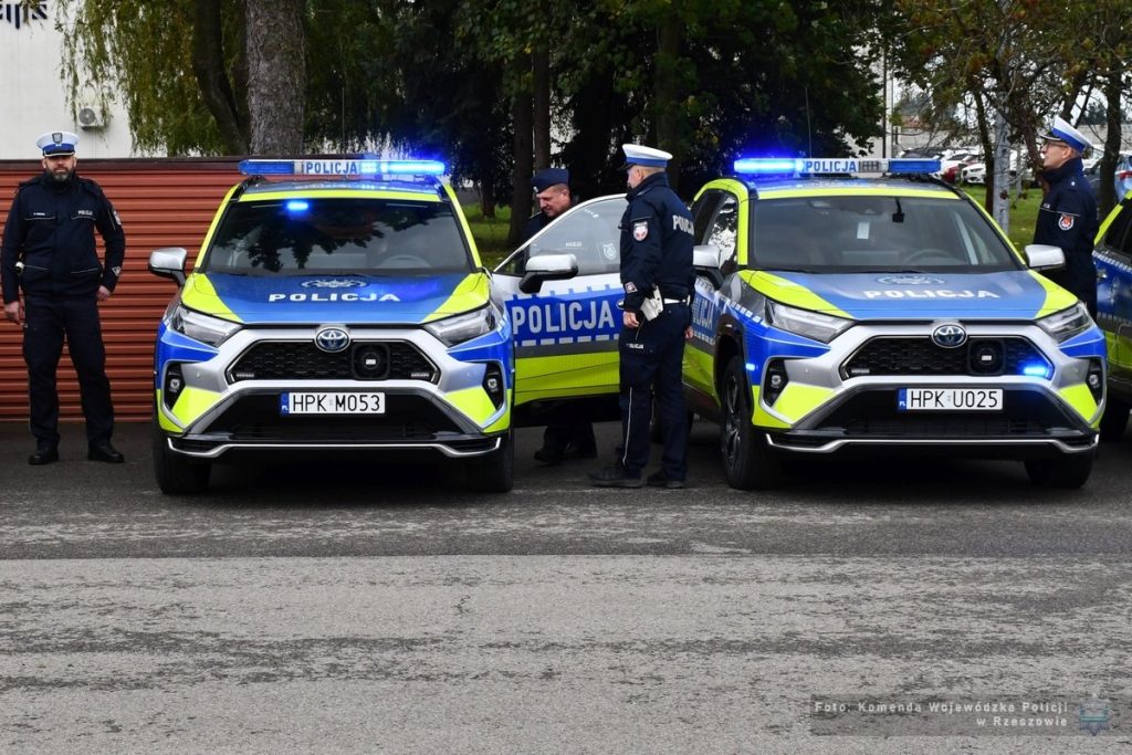 Nowe radiowozy dla podkarpackiej policji