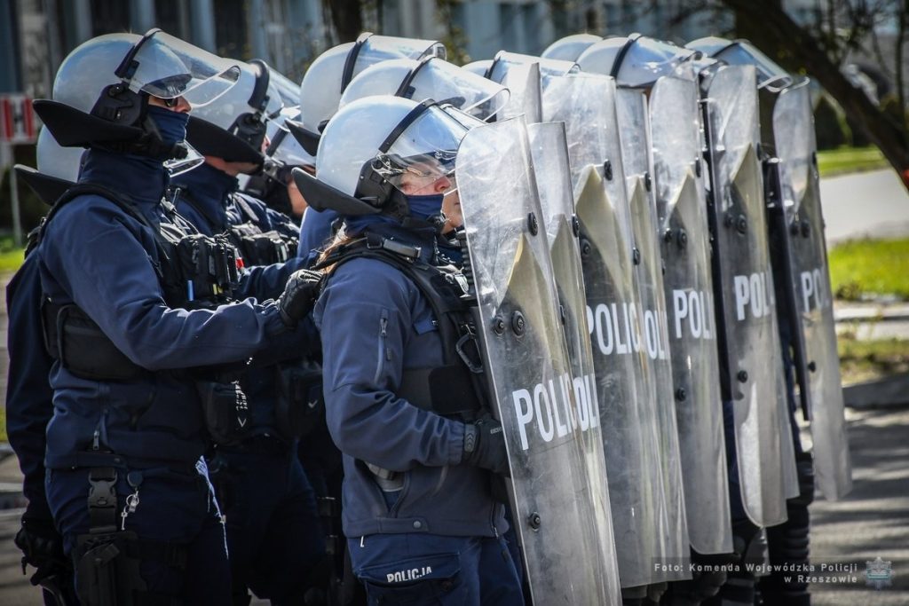 Funkcjonariusze Oddziału Prewencji Policji w Rzeszowie