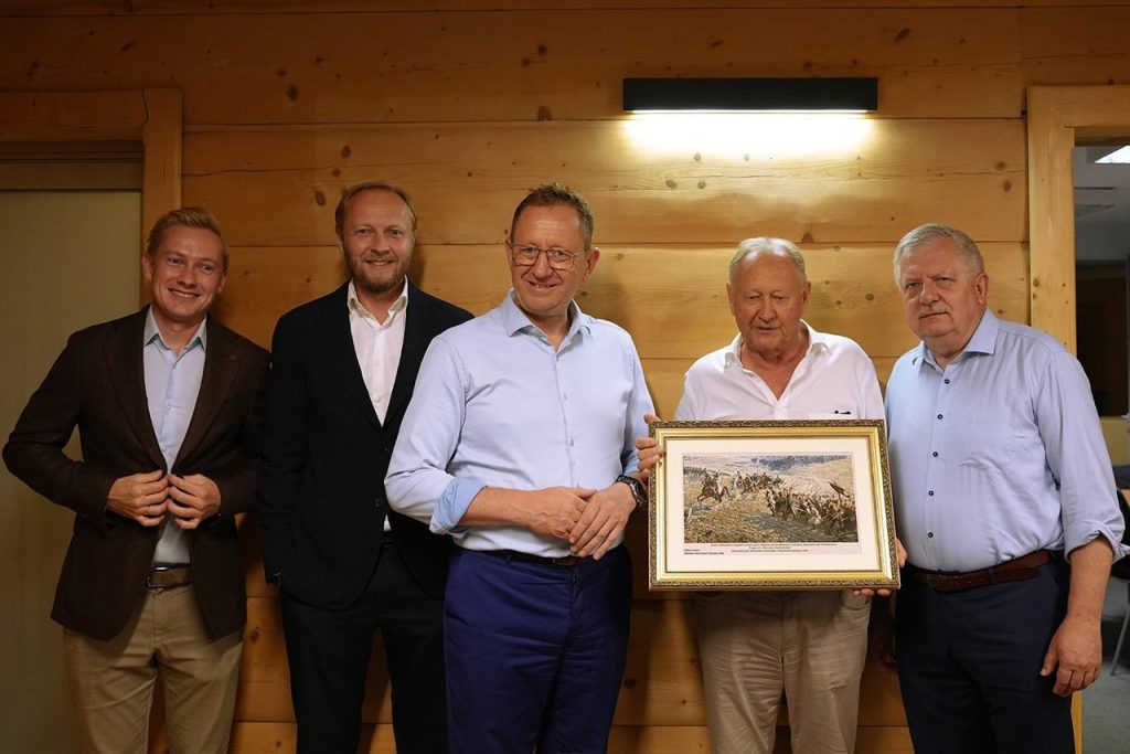 Telus, Chmielowiec, Gołojuch