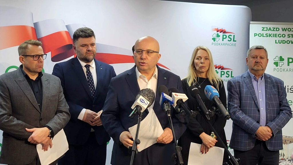 ludowcy na konferencji prasowej