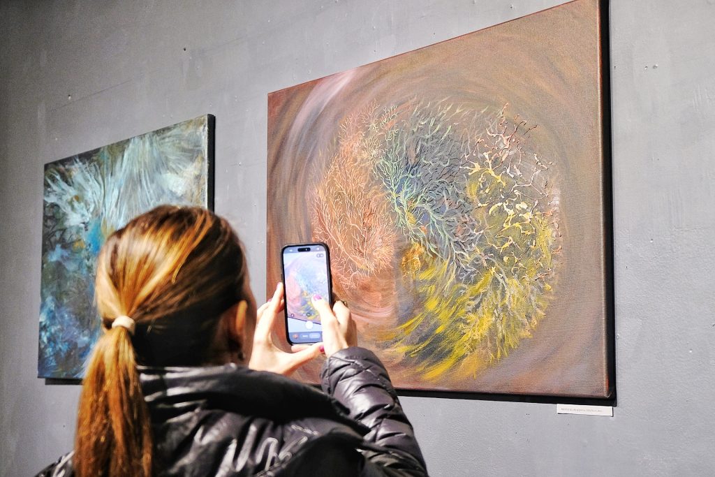 Katarzyna Cwynar - Synergie