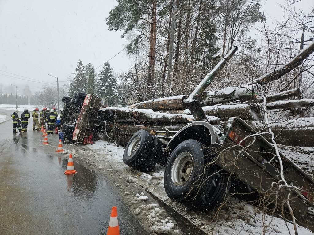 Podkarpacie, wypadek tira