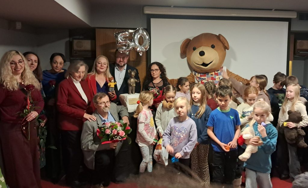 goście na urodzinach Misia Uszatka