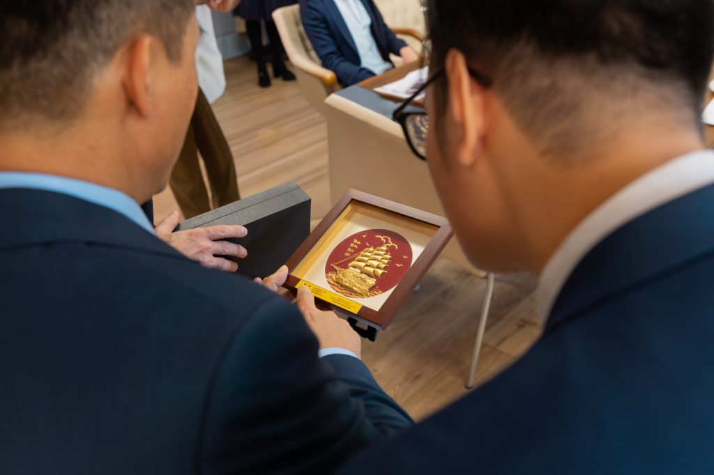 Prezent dla Wietnamczyków