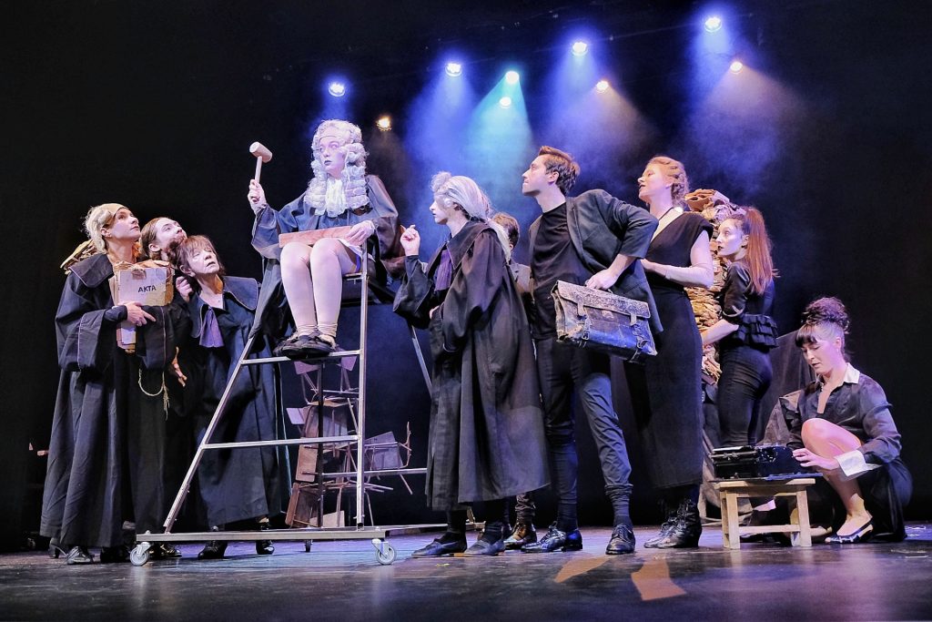 Spektakl "Acta Est Fabula"