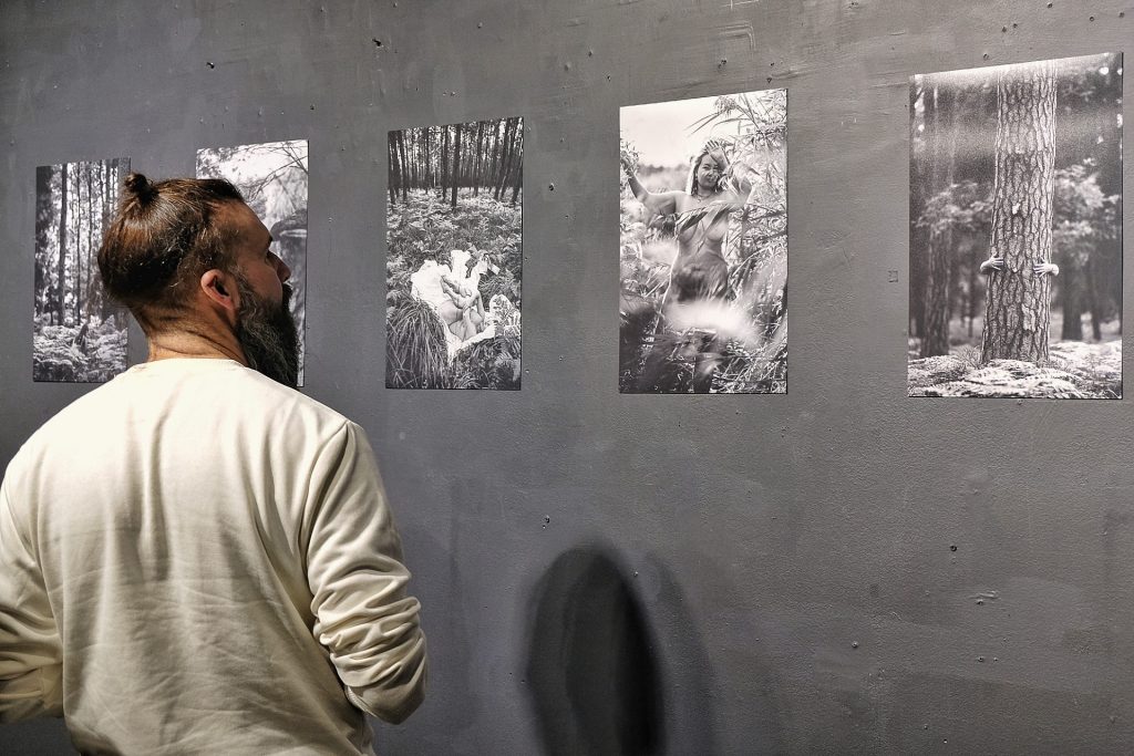 "Ciałokształty - Myslokształty". w Galerii r_z