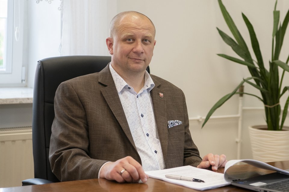 burmistrz Łańcuta i nowy przewodniczący Polska 2050 Damian Szubart