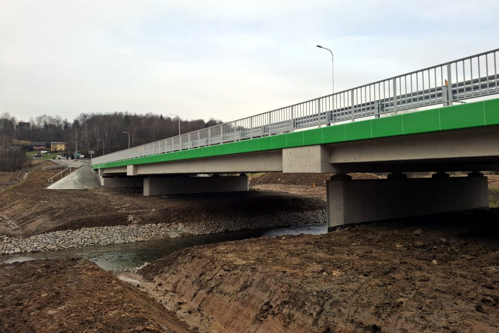 Nowy most na trasie w Bieszczady