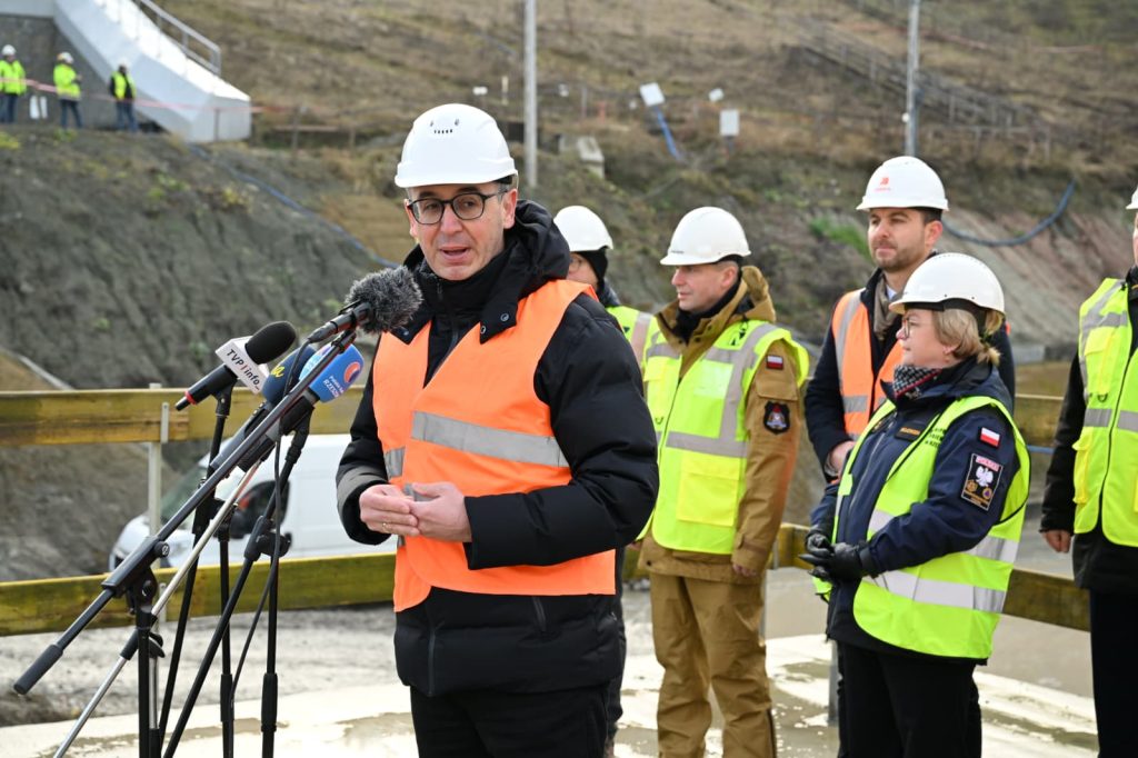 Dariusz Klimczak na budowie S19