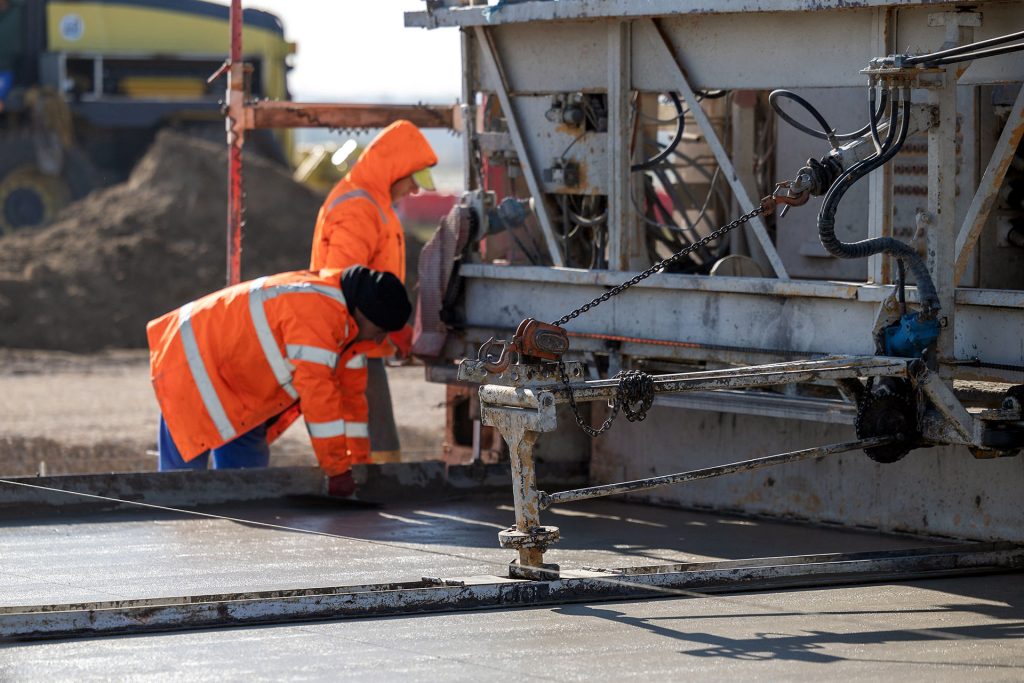 Nowa droga kołowania - trwa budowa