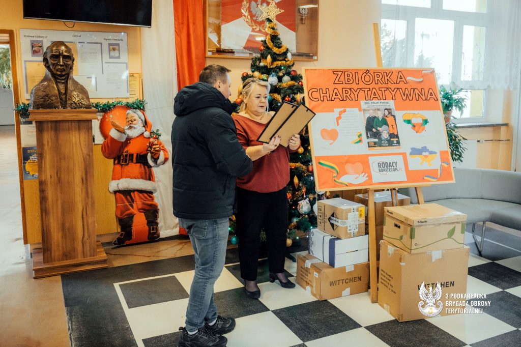 Rodacy - Bohaterom. Podkarpacka paczka dla Kombatanta. Boże Narodzenie 2025