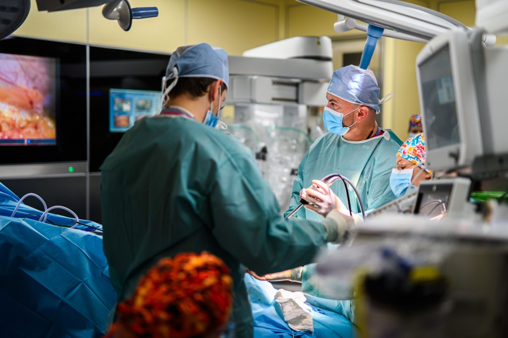 Operacja z pomocą robota