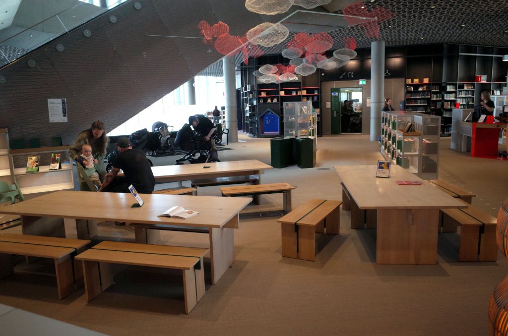 Deichman Bjørvika w Oslo