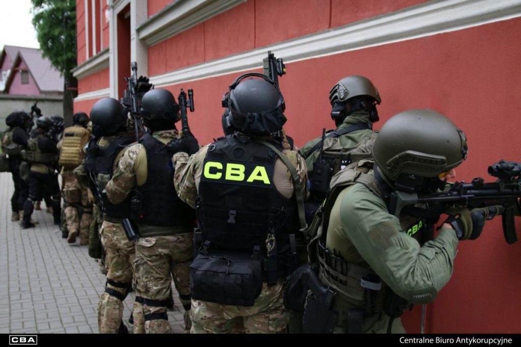 Funkcjonariusze CBA
